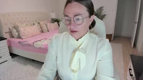 Snapshot of vika7333 chatting on July 11, 2026, 12:19 pm Ukrainian-woman online show from July 11, 2026, 12:19 pm