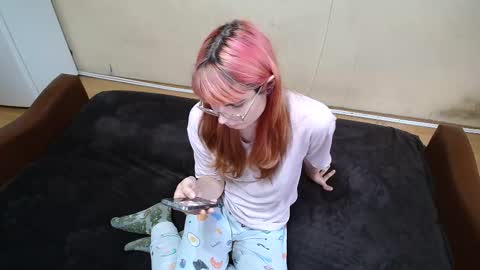 Lizochka1337 online show from September 19, 2025, 3:13 pm