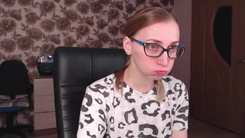 Snapshot of vikaericka chatting on January 30, 2025, 9:58 pm Vika online show from January 30, 2025, 9:58 pm