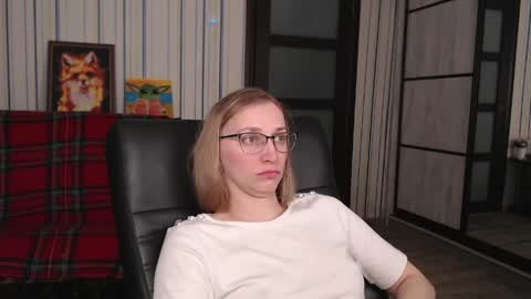 Vika online show from April 19, 2026, 4:39 pm