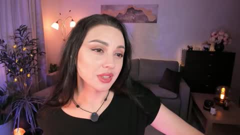 Snapshot of vikibellson chatting on December 5, 2025, 5:53 pm Viki Bellson online show from December 5, 2025, 5:53 pm