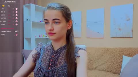 Snapshot of vikiberry chatting on September 10, 2025, 10:04 am vikiberry online show from September 10, 2025, 10:04 am