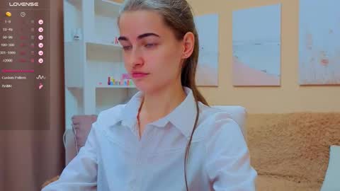 Snapshot of vikiberry chatting on October 14, 2025, 10:27 am vikiberry online show from October 14, 2025, 10:27 am