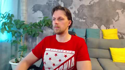 Snapshot of vikingchrisss chatting on April 21, 2026, 9:37 am vikingchrisss online show from April 21, 2026, 9:37 am