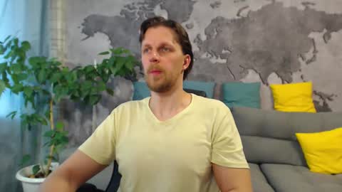 Snapshot of vikingchrisss chatting on April 25, 2026, 9:23 am vikingchrisss online show from April 25, 2026, 9:23 am