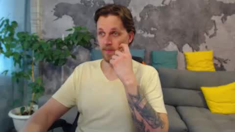 Snapshot of vikingchrisss chatting on April 26, 2026, 8:45 am vikingchrisss online show from April 26, 2026, 8:45 am