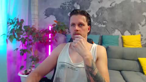 Snapshot of vikingchrisss chatting on May 2, 2026, 9:58 am vikingchrisss online show from May 2, 2026, 9:58 am