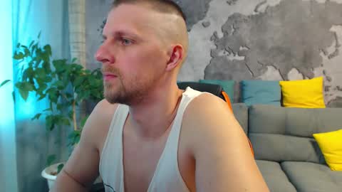 Snapshot of vikingchrisss chatting on May 7, 2026, 10:09 am vikingchrisss online show from May 7, 2026, 10:09 am