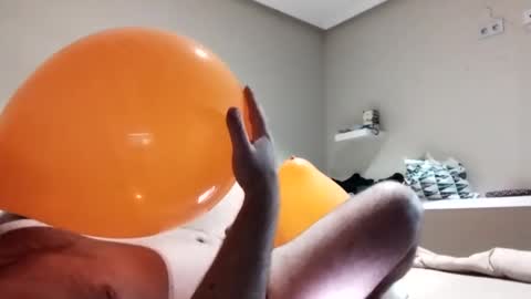 Snapshot of vikingo3333893888 chatting on March 3, 2025, 11:00 am Vikingo online show from March 3, 2025, 11:00 am