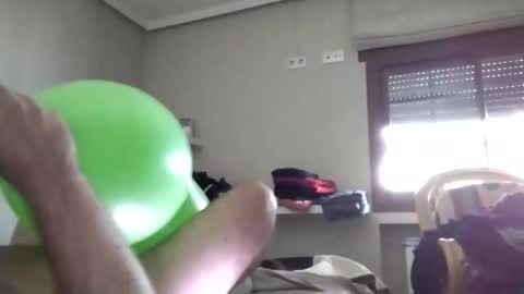 Snapshot of vikingo3333893888 chatting on September 30, 2025, 12:32 pm Vikingo online show from September 30, 2025, 12:32 pm