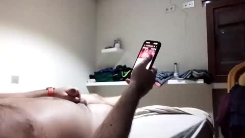 Snapshot of vikingo3333893888 chatting on October 20, 2025, 9:37 pm Vikingo online show from October 20, 2025, 9:37 pm