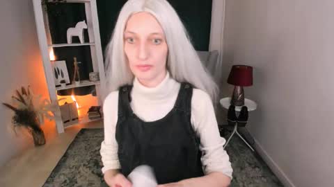 Snapshot of viktoriaclarrk chatting on December 3, 2025, 12:14 pm Viktoria online show from December 3, 2025, 12:14 pm