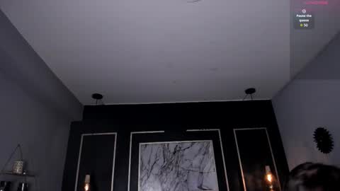 Snapshot of vikypetiteee chatting on November 17, 2025, 1:11 am Victoria online show from November 17, 2025, 1:11 am