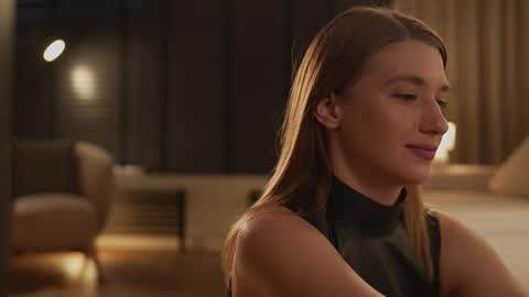 Lana online show from November 8, 2025, 12:16 pm