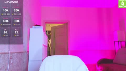 Eva online show from November 14, 2025, 3:05 am