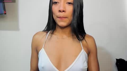 Vinaly online show from November 17, 2025, 10:15 pm