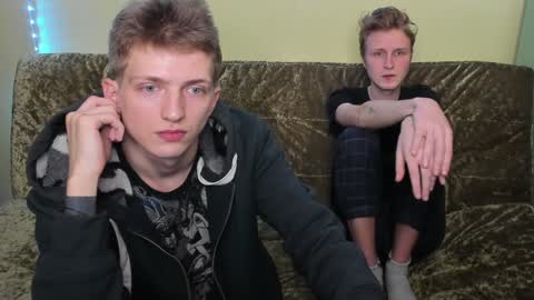 Dimoooooon online show from December 29, 2024, 7:11 pm