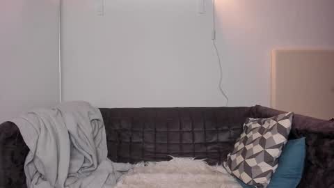 Dimoooooon online show from October 10, 2025, 2:16 pm