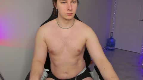 Snapshot of vincent__strong chatting on January 20, 2025, 6:53 am Vincent Strong online show from January 20, 2025, 6:53 am