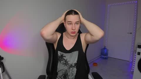 Snapshot of vincent__strong chatting on January 22, 2025, 7:57 am Vincent Strong online show from January 22, 2025, 7:57 am