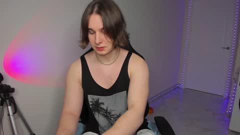 Snapshot of vincent__strong chatting on January 29, 2025, 8:08 am Vincent Strong online show from January 29, 2025, 8:08 am