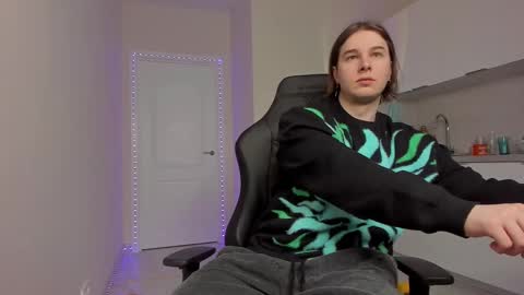 Snapshot of vincent__strong chatting on February 26, 2025, 7:42 am Vincent Strong online show from February 26, 2025, 7:42 am