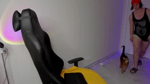 Snapshot of vincent__strong chatting on March 1, 2025, 4:37 am Vincent Strong online show from March 1, 2025, 4:37 am