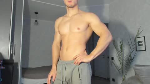 Snapshot of vincent_o chatting on December 23, 2024, 11:47 am Vincent. uncut 18cm online show from December 23, 2024, 11:47 am