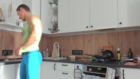 Snapshot of vincent_o chatting on January 11, 2025, 8:33 am Vincent. uncut 18cm online show from January 11, 2025, 8:33 am