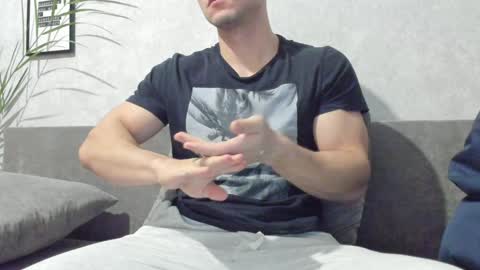 Snapshot of vincent_o chatting on January 11, 2025, 7:38 pm Vincent. uncut 18cm online show from January 11, 2025, 7:38 pm