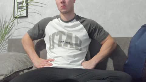 Snapshot of vincent_o chatting on January 17, 2025, 2:28 pm Vincent. uncut 18cm online show from January 17, 2025, 2:28 pm