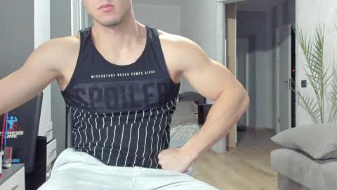 Snapshot of vincent_o chatting on January 27, 2025, 5:58 pm Vincent. uncut 18cm online show from January 27, 2025, 5:58 pm