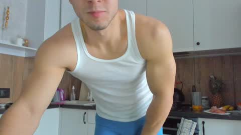 Snapshot of vincent_o chatting on January 28, 2025, 9:51 am Vincent. uncut 18cm online show from January 28, 2025, 9:51 am