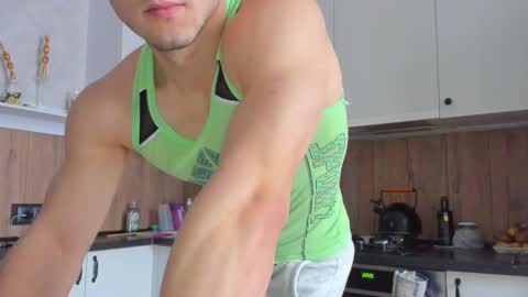 Snapshot of vincent_o chatting on February 11, 2025, 8:15 am Vincent. uncut 18cm online show from February 11, 2025, 8:15 am