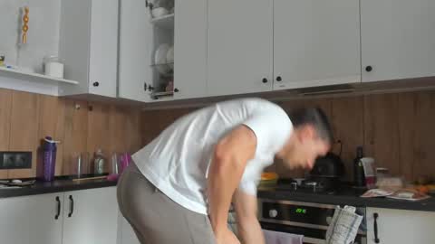 Snapshot of vincent_o chatting on February 14, 2025, 7:59 am Vincent. uncut 18cm online show from February 14, 2025, 7:59 am