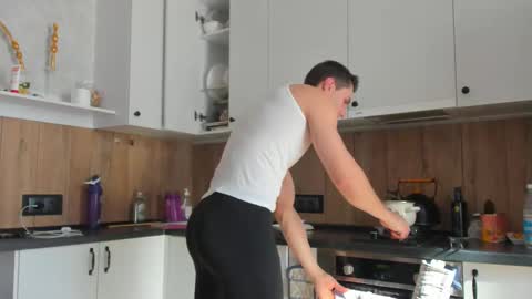 Snapshot of vincent_o chatting on February 16, 2025, 10:21 am Vincent. uncut 18cm online show from February 16, 2025, 10:21 am