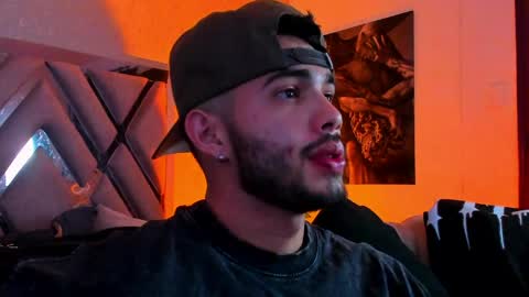 Snapshot of vincentblack_ chatting on April 27, 2026, 2:20 am Vincent online show from April 27, 2026, 2:20 am