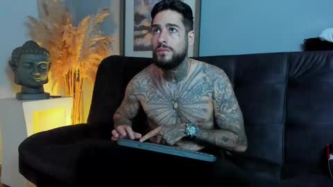 Vincent Sartori online show from November 17, 2025, 8:03 pm