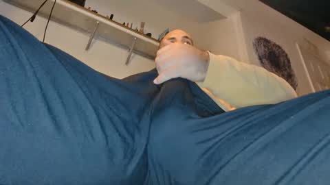 onlyhaveeyes4u online show from January 16, 2025, 9:16 am