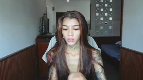 vinkitinkii online show from April 2, 2026, 3:59 am