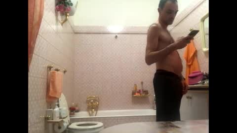 Snapshot of vinmin90 chatting on December 4, 2024, 11:24 pm Zenith online show from December 4, 2024, 11:24 pm