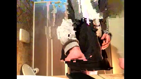 Snapshot of vinmin90 chatting on December 31, 2024, 10:23 pm Zenith online show from December 31, 2024, 10:23 pm