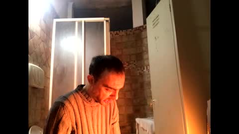 Snapshot of vinmin90 chatting on January 2, 2025, 4:35 pm Zenith online show from January 2, 2025, 4:35 pm