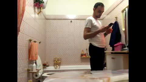 Snapshot of vinmin90 chatting on January 5, 2025, 2:27 am Zenith online show from January 5, 2025, 2:27 am