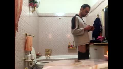 Snapshot of vinmin90 chatting on January 23, 2025, 11:05 pm Zenith online show from January 23, 2025, 11:05 pm