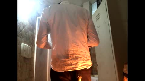 Snapshot of vinmin90 chatting on February 9, 2025, 11:46 pm Zenith online show from February 9, 2025, 11:46 pm