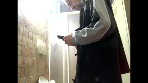 Snapshot of vinmin90 chatting on February 20, 2025, 3:08 pm Zenith online show from February 20, 2025, 3:08 pm