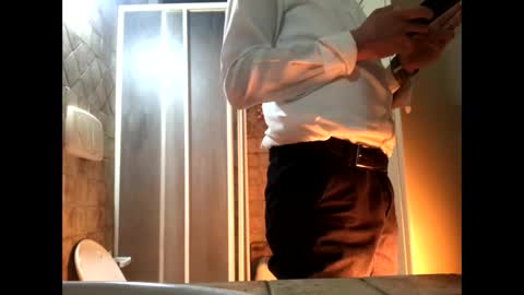 Snapshot of vinmin90 chatting on March 9, 2025, 11:56 pm Zenith online show from March 9, 2025, 11:56 pm