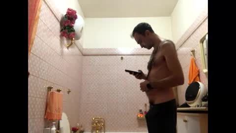 Snapshot of vinmin90 chatting on October 27, 2025, 9:30 pm Zenith online show from October 27, 2025, 9:30 pm