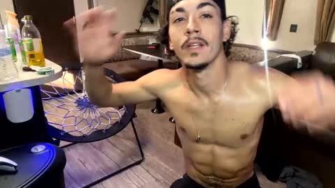 Snapshot of vinsmoke_sanji2020 chatting on December 18, 2024, 2:17 pm Sanji online show from December 18, 2024, 2:17 pm